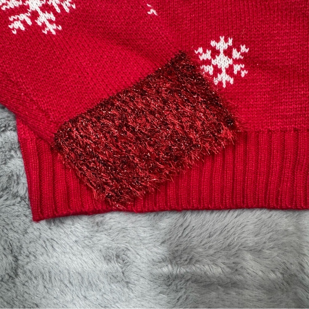 Major Label’s Womens Christmas Cardigan with Festive Snowflakes and Garland - Picture 9 of 12